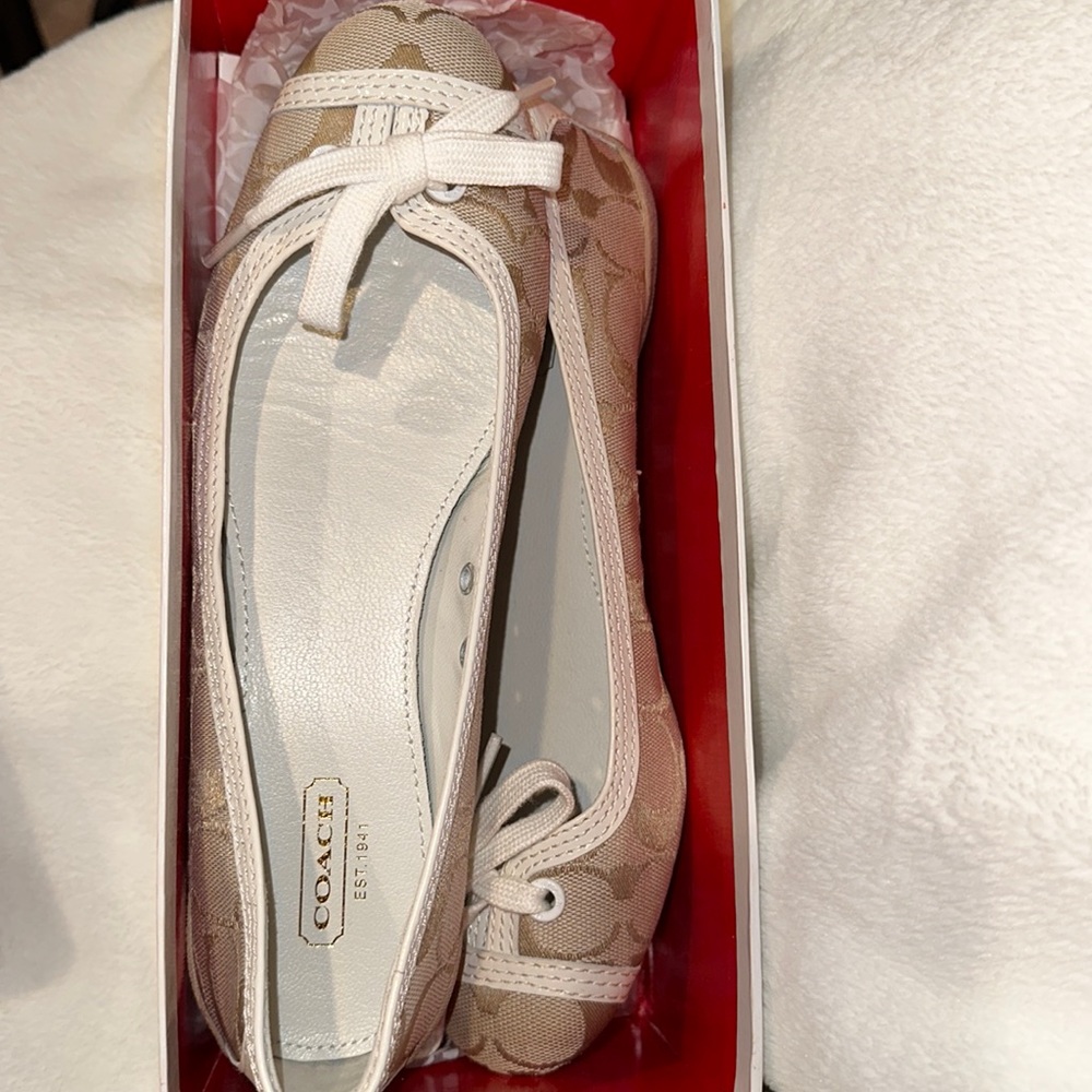 Brand new coach flats
